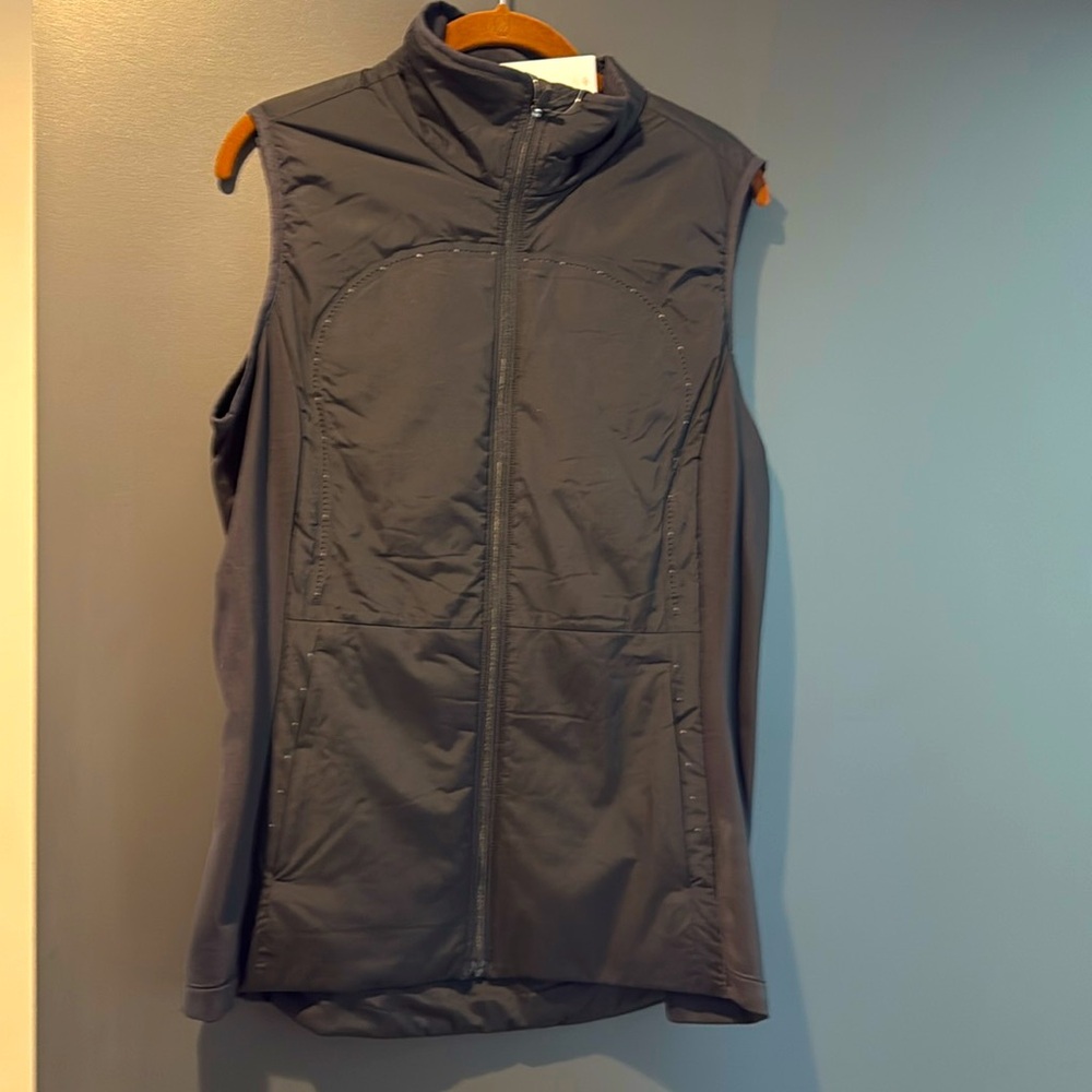 LuLulemon run for cold vest
